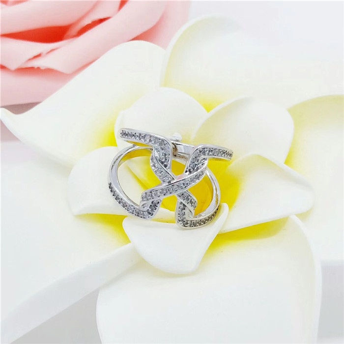 Cross-knot Ring.jpg Cross-knot Ring.jpg